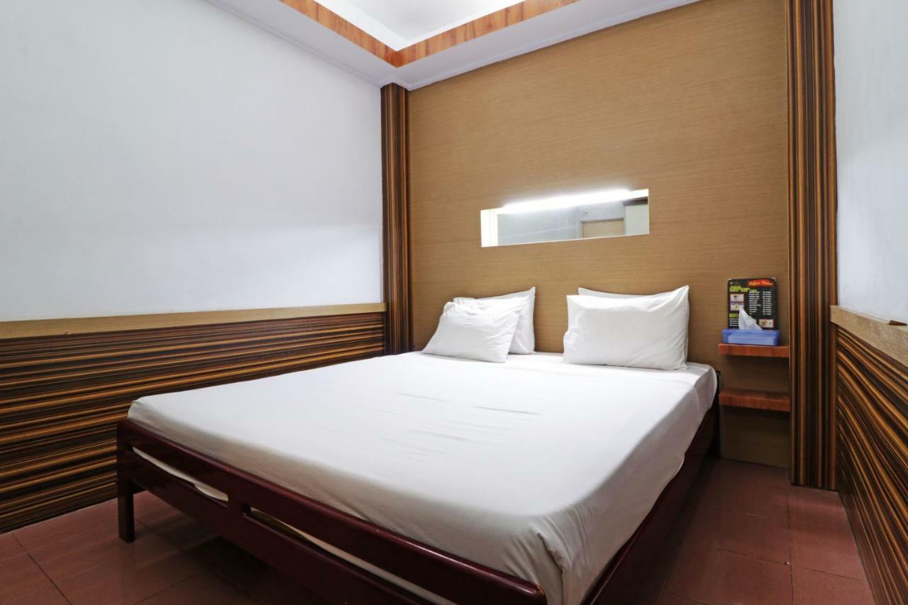 Mutiara Sari Hotel Макасар Екстериор снимка