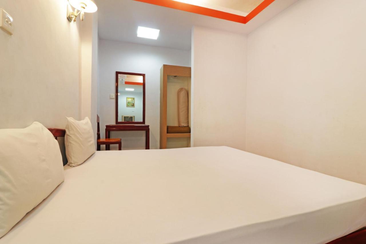 Mutiara Sari Hotel Макасар Екстериор снимка